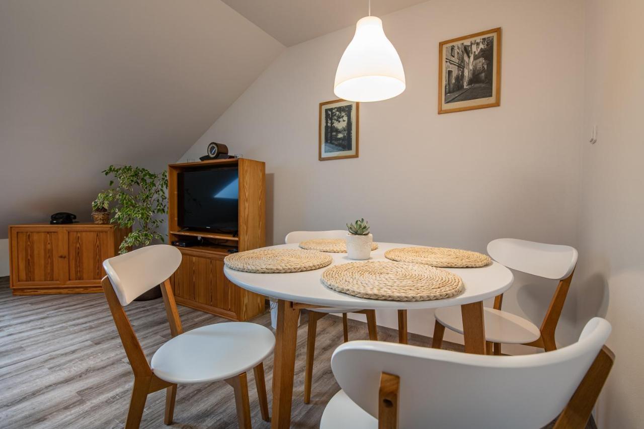 Appartement Apartman U Krizku à Jihlava Extérieur photo